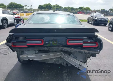 2020 Dodge Challenger Sxt z USA, uszkodzony, nr VIN 2C3CDZAGXLH103769